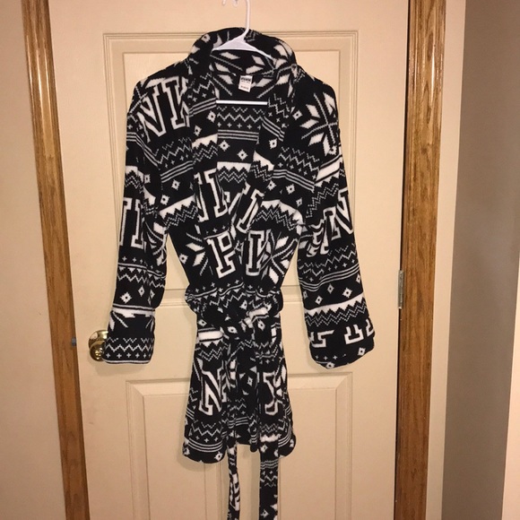 PINK Victoria's Secret Other - “Pink” fleece robe